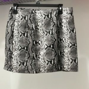 forever 21 mini skirt